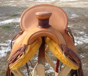 Visalia-style 3B saddle